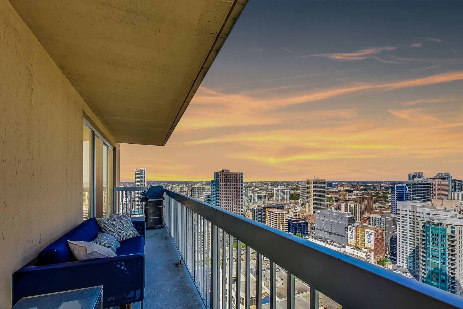 545 N DEARBORN St #3601 Chicago, IL 60654