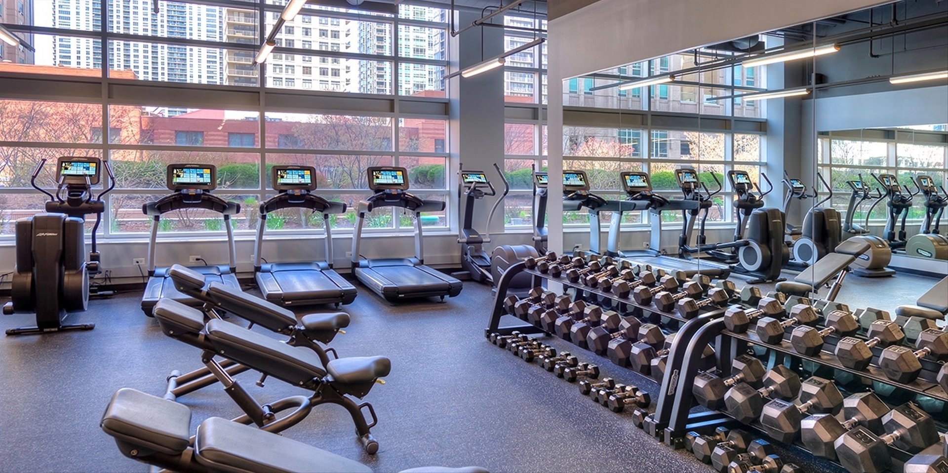 545 N DEARBORN St #3601 Chicago, IL 60654