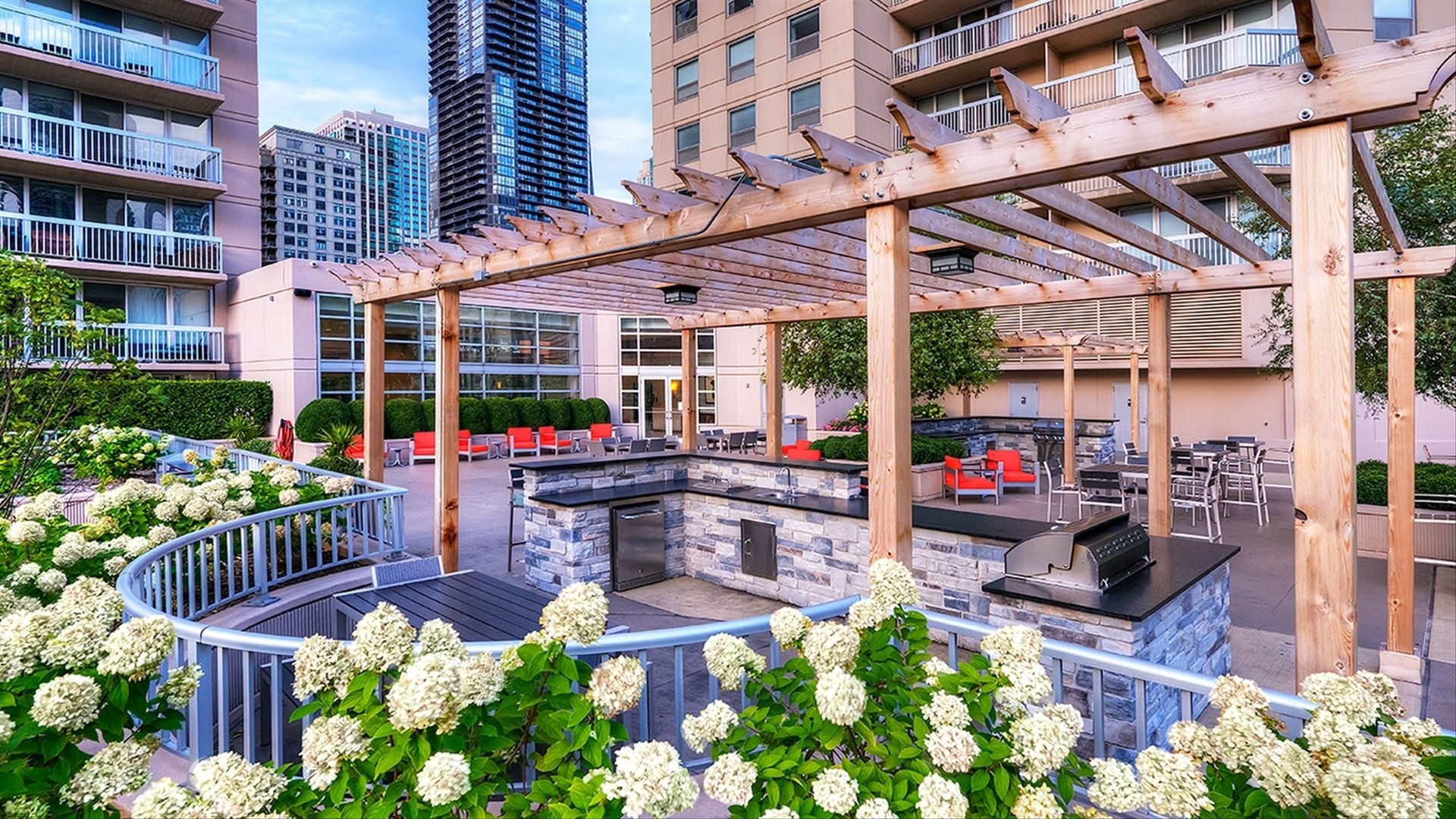 545 N DEARBORN St #3601 Chicago, IL 60654