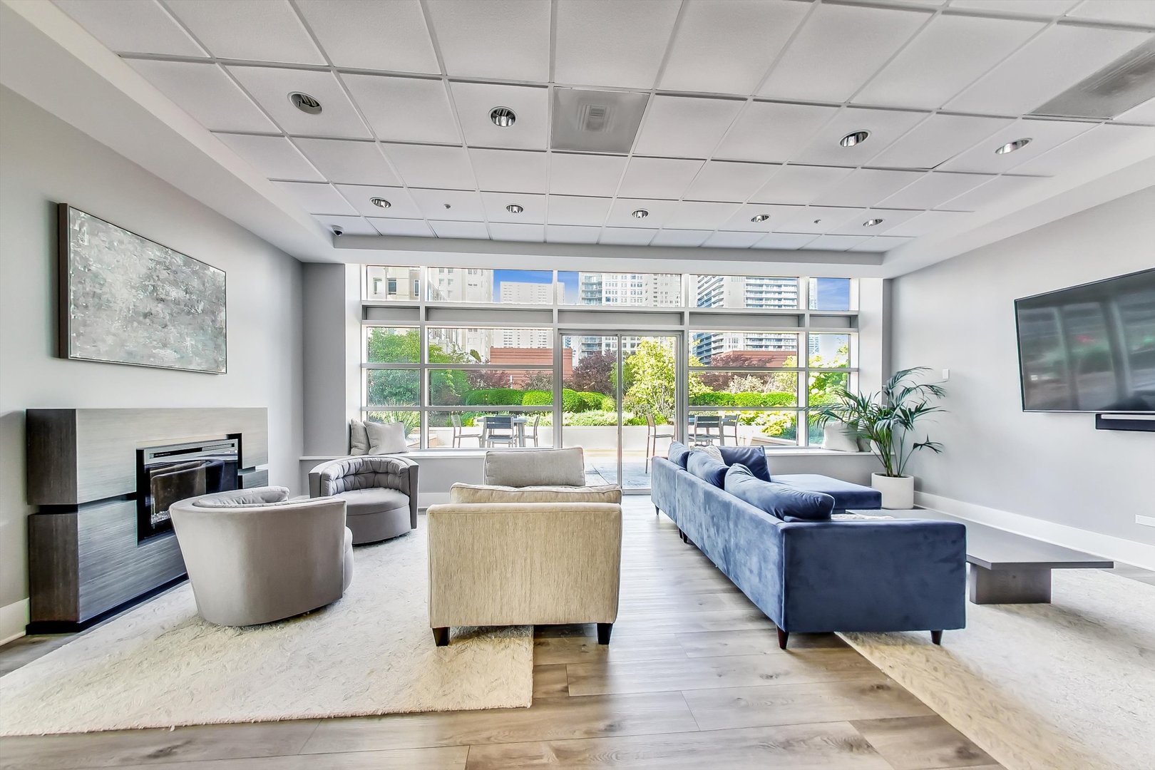 545 N DEARBORN St #3601 Chicago, IL 60654