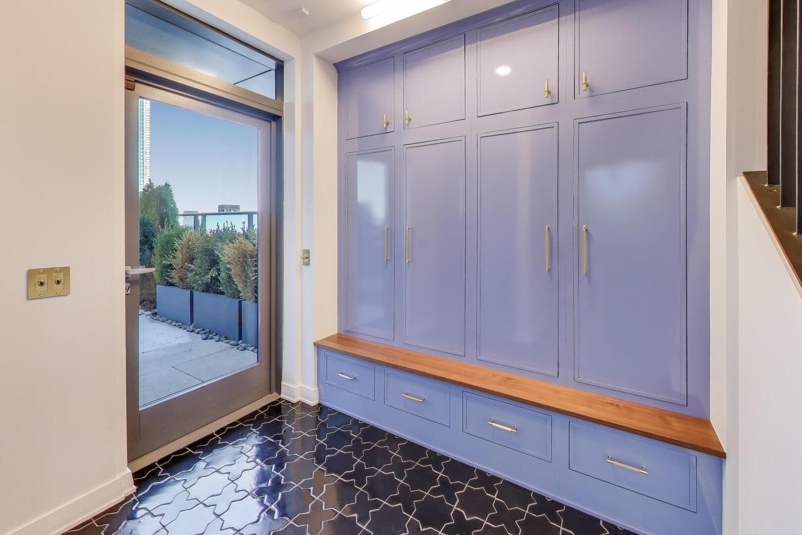 211 N Hbr Dr #TH01 Chicago, IL 60601