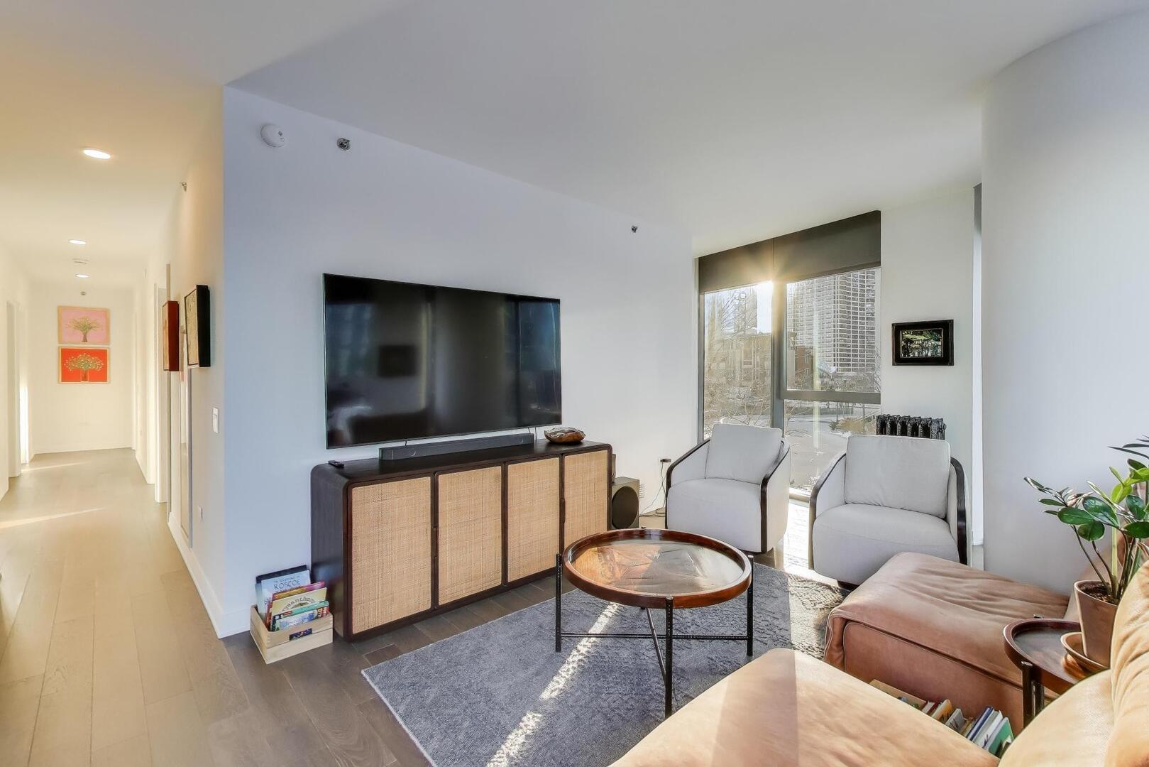 211 N Hbr Dr #TH01 Chicago, IL 60601