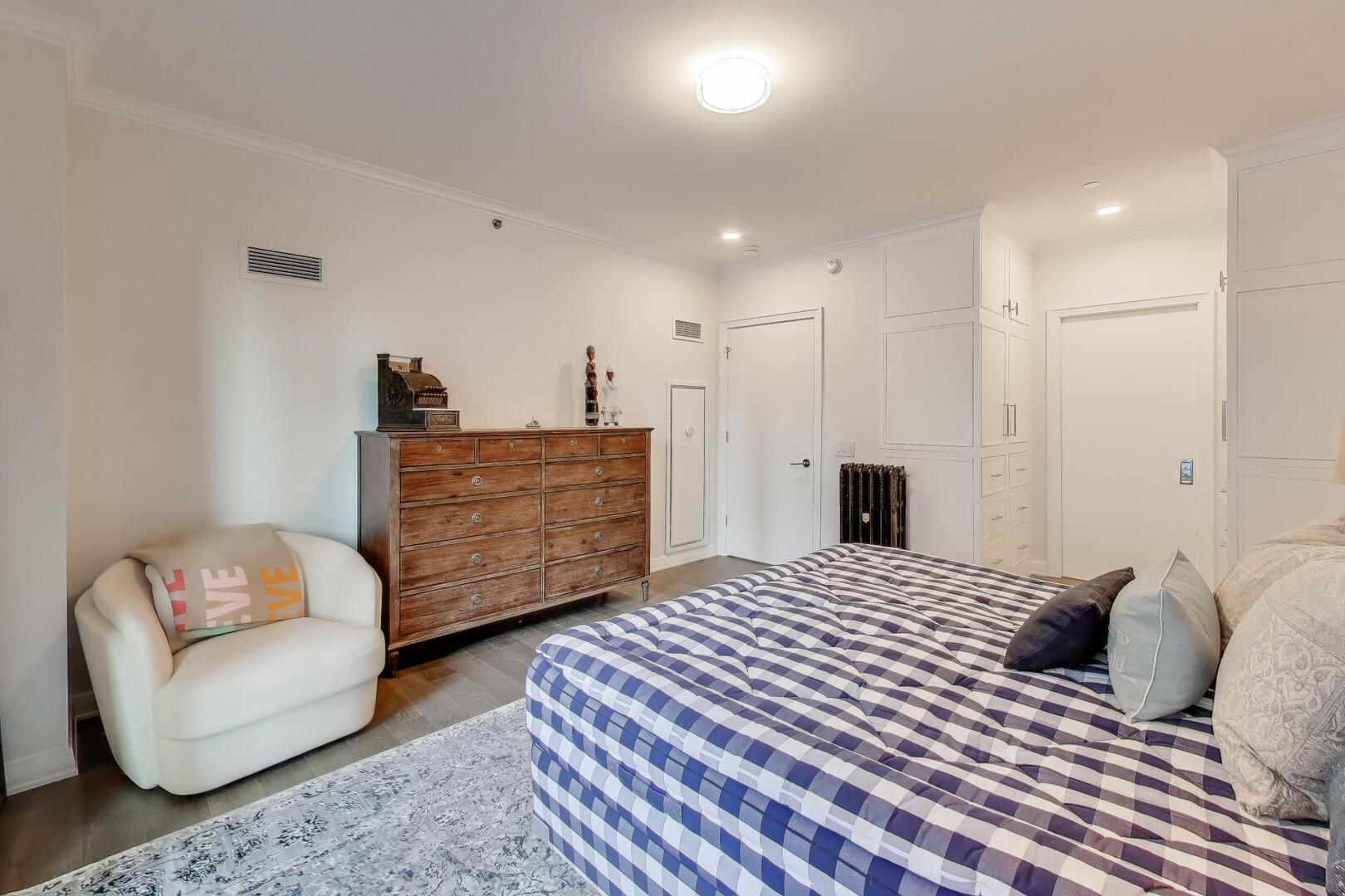 211 N Hbr Dr #TH01 Chicago, IL 60601