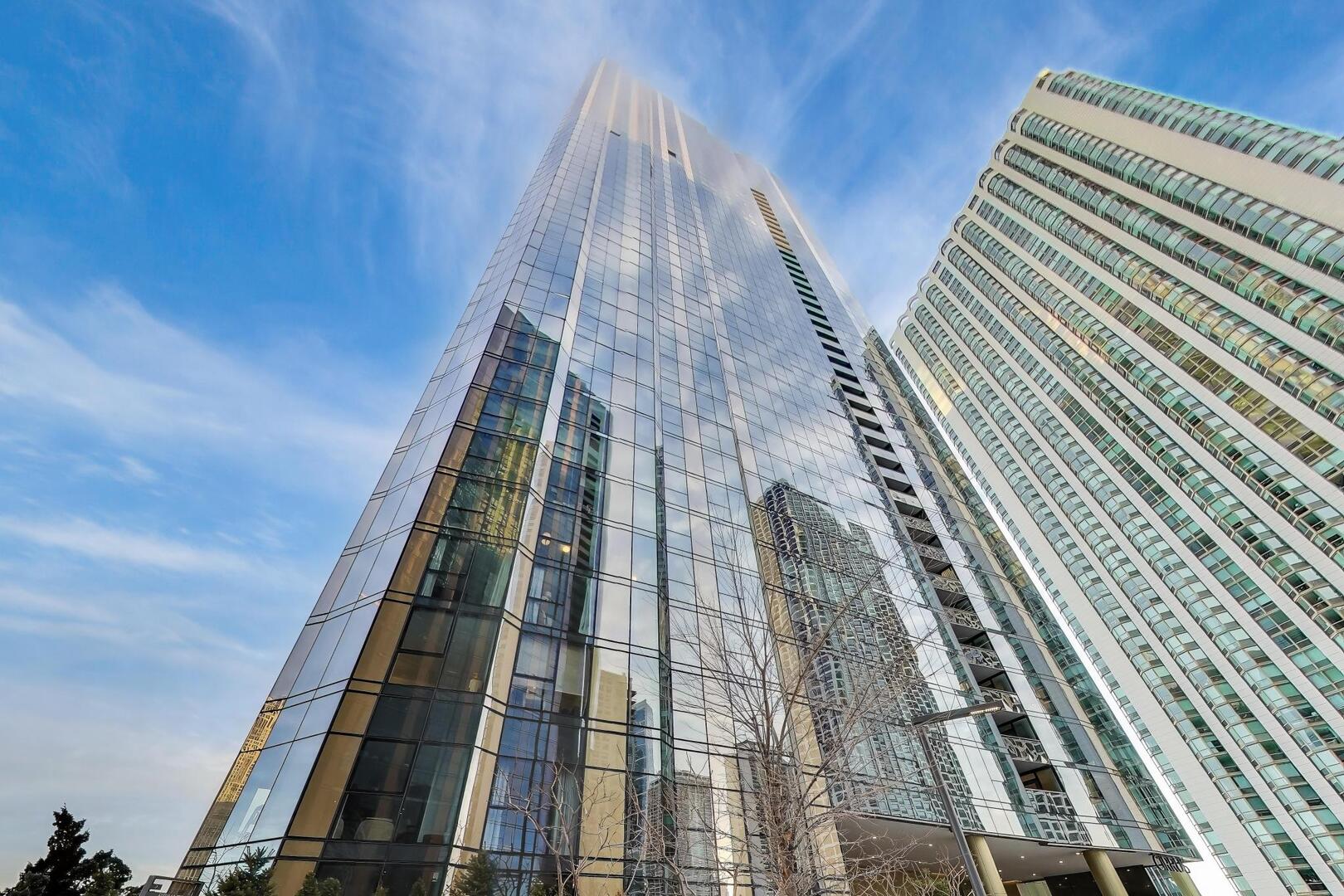 211 N Hbr Dr #TH01 Chicago, IL 60601