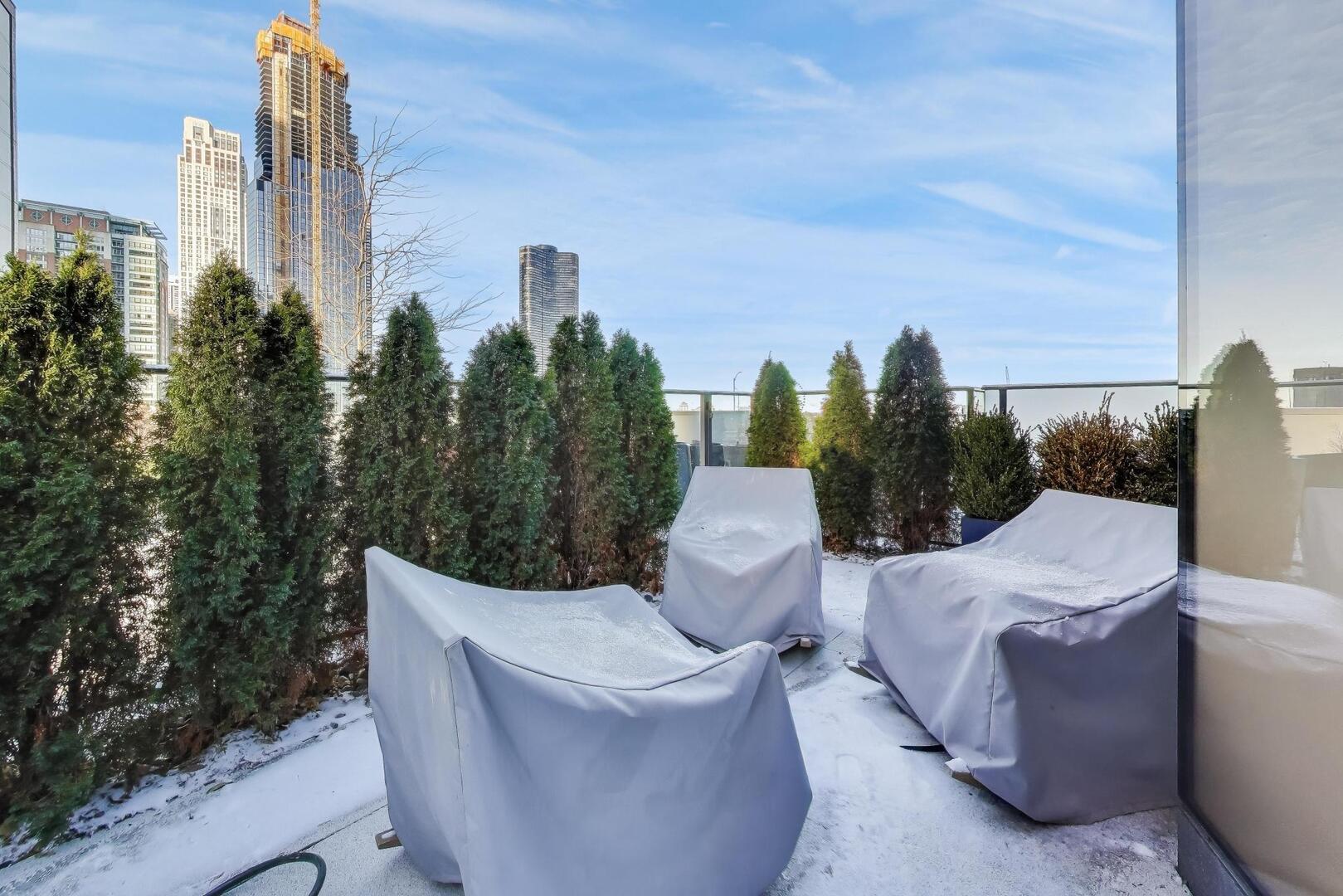 211 N Hbr Dr #TH01 Chicago, IL 60601