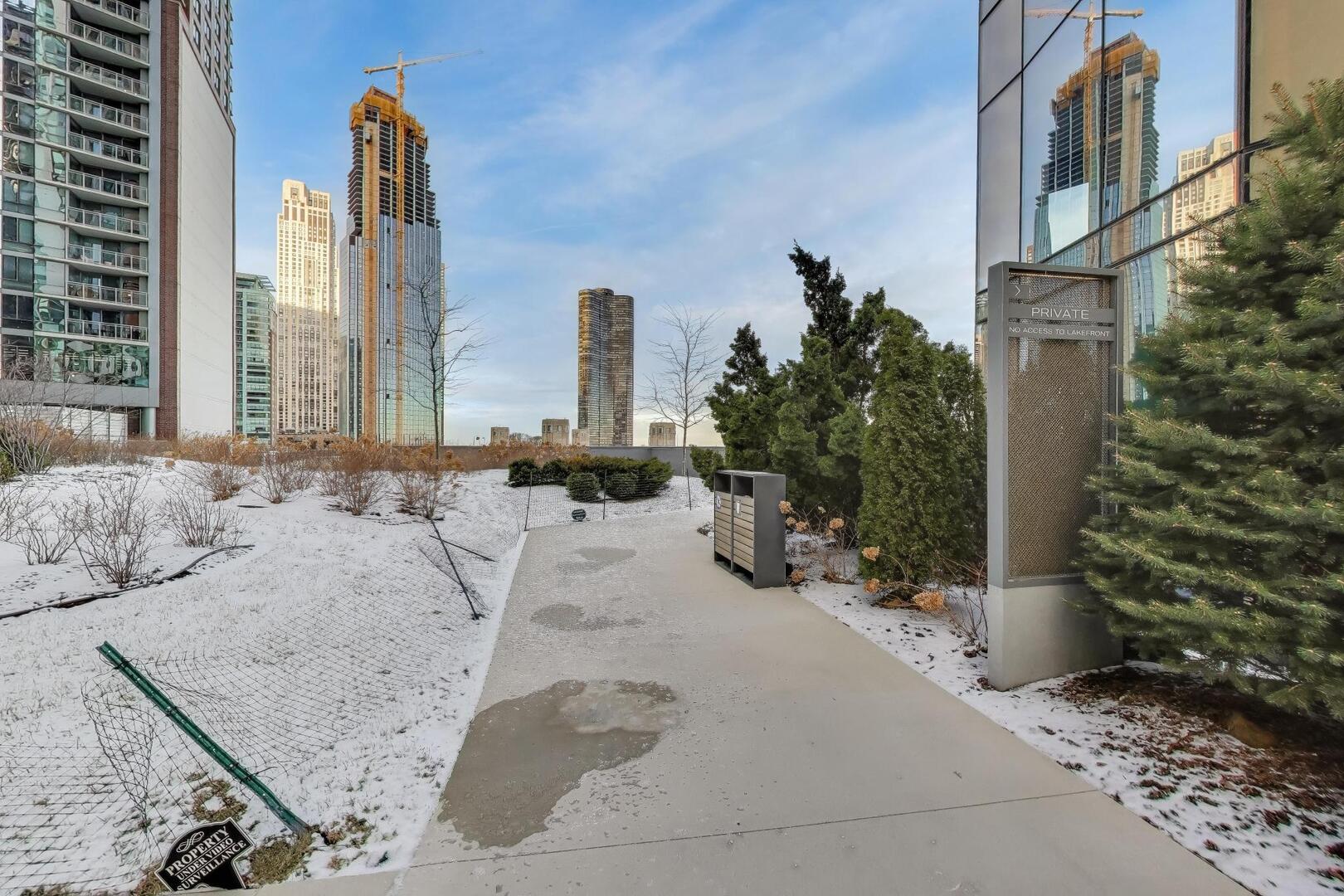 211 N Hbr Dr #TH01 Chicago, IL 60601