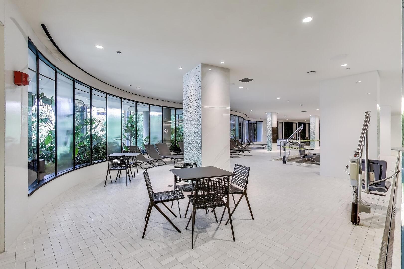 211 N Hbr Dr #TH01 Chicago, IL 60601