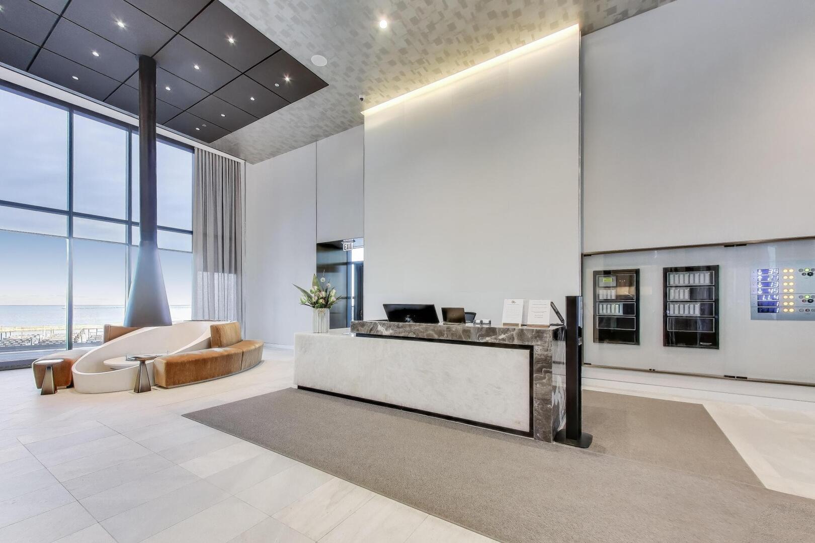 211 N Hbr Dr #TH01 Chicago, IL 60601