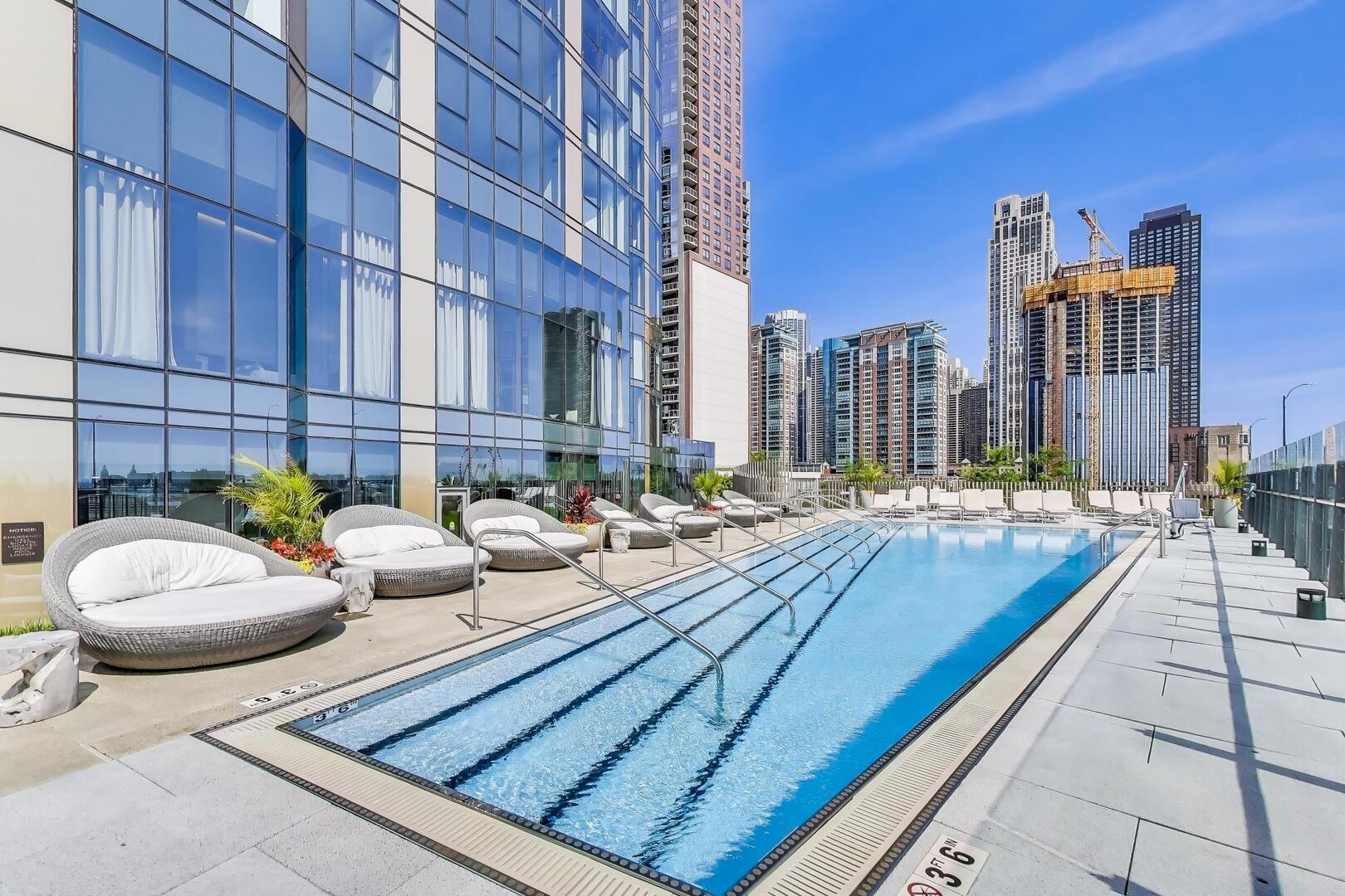 211 N Hbr Dr #TH01 Chicago, IL 60601