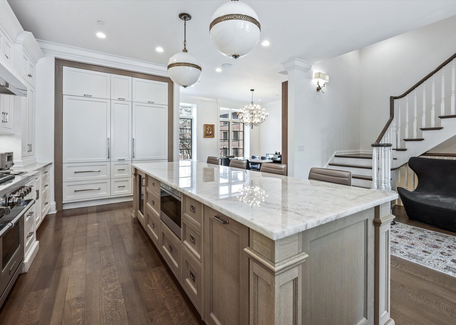 441 W Deming Pl Chicago, IL 60614