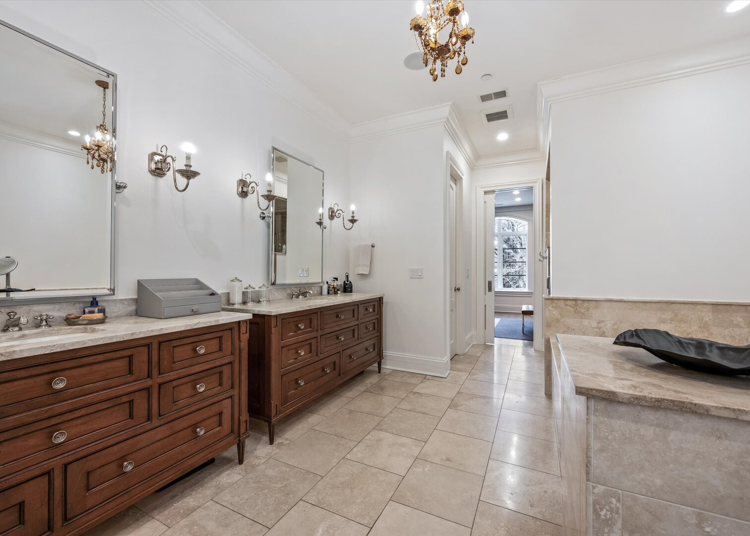 441 W Deming Pl Chicago, IL 60614