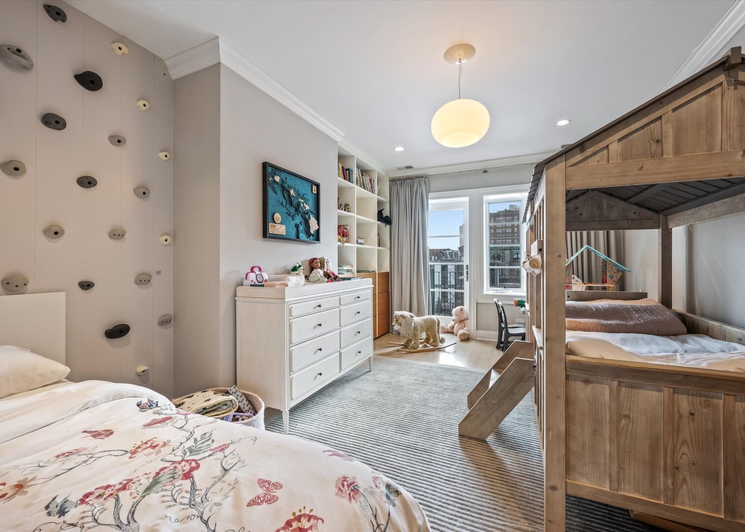 441 W Deming Pl Chicago, IL 60614