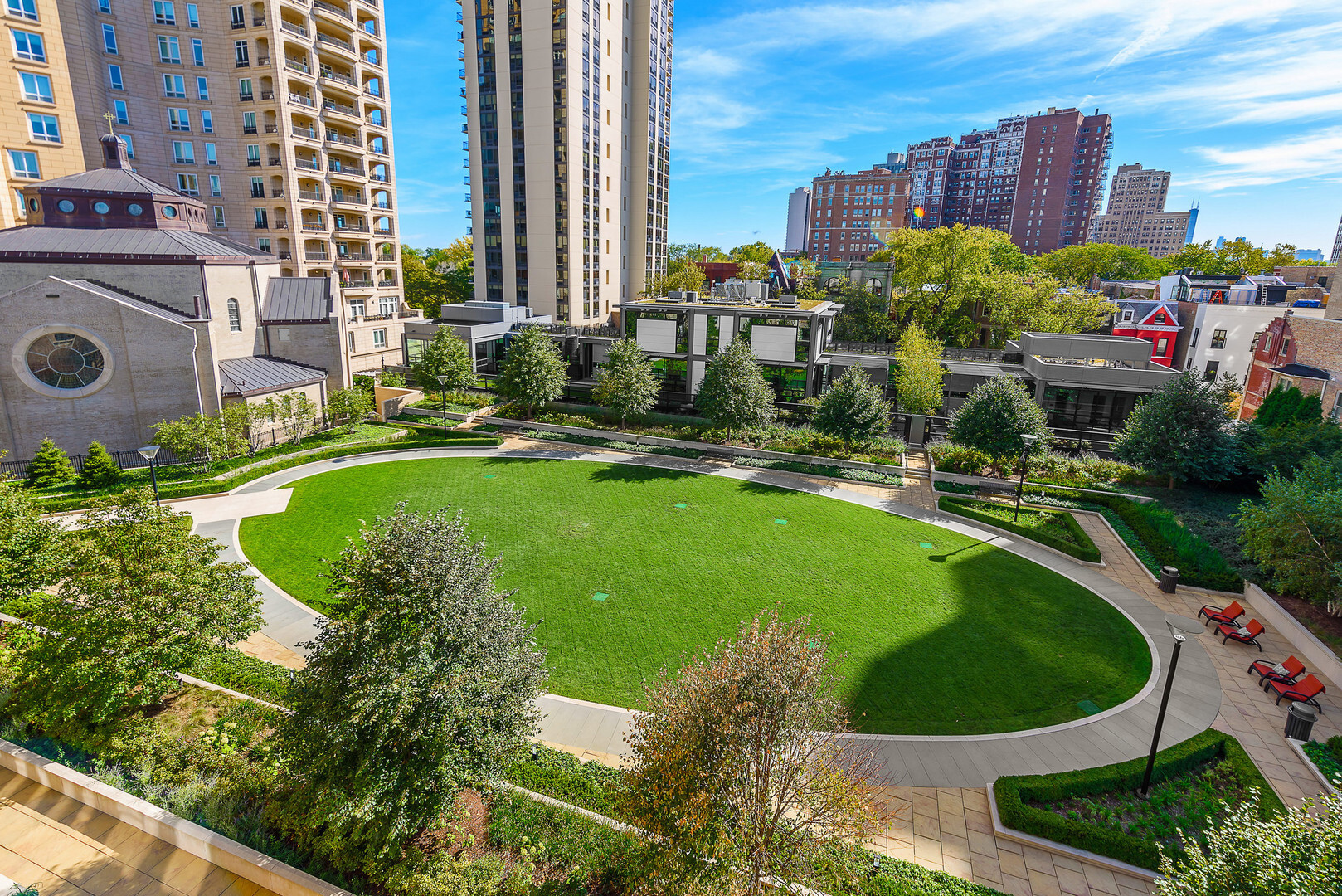 441 W Deming Pl Chicago, IL 60614