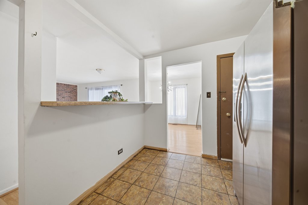 1100 Holbrook Rd #D Homewood, IL 60430