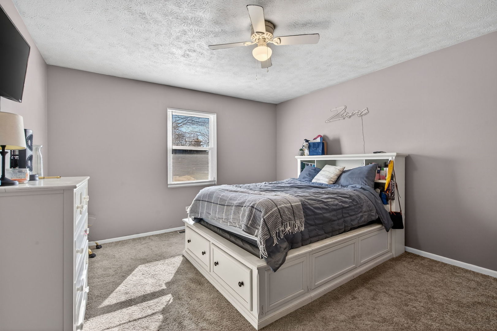 805 Addleman St Joliet, IL 60431