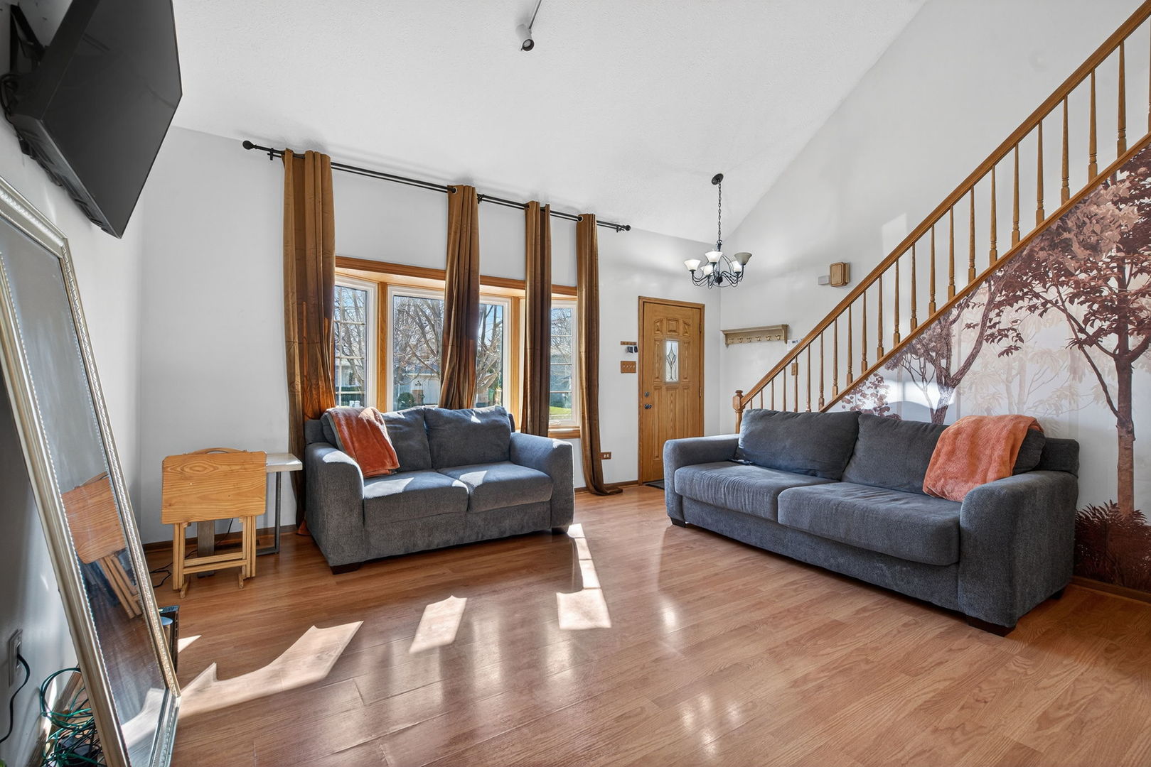 805 Addleman St Joliet, IL 60431