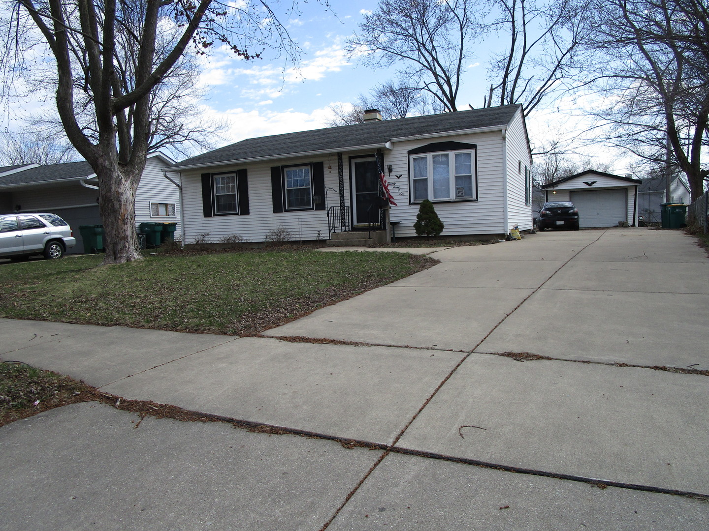 2306 Birchwood Ln