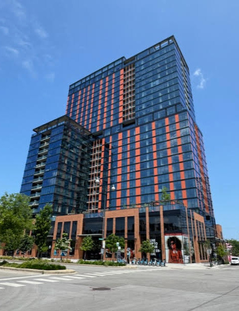 160 N Elizabeth St #1118