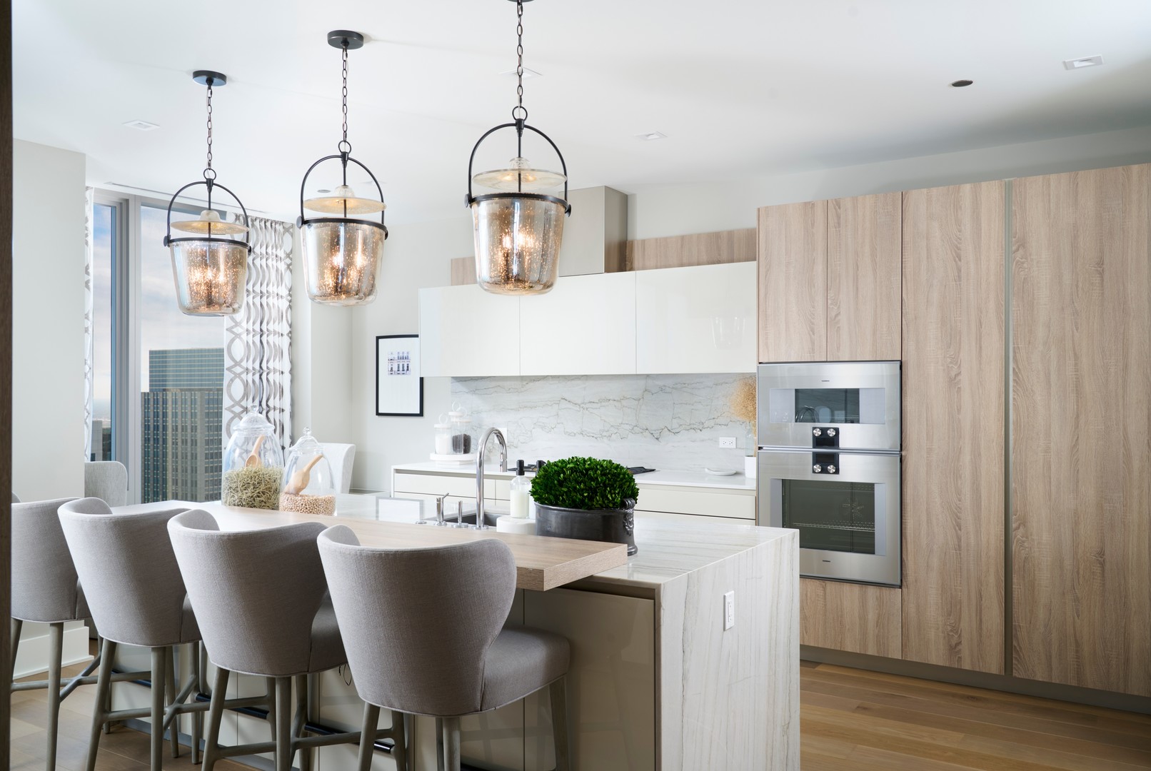 363 E Wacker Dr #6106 Chicago, IL 60601