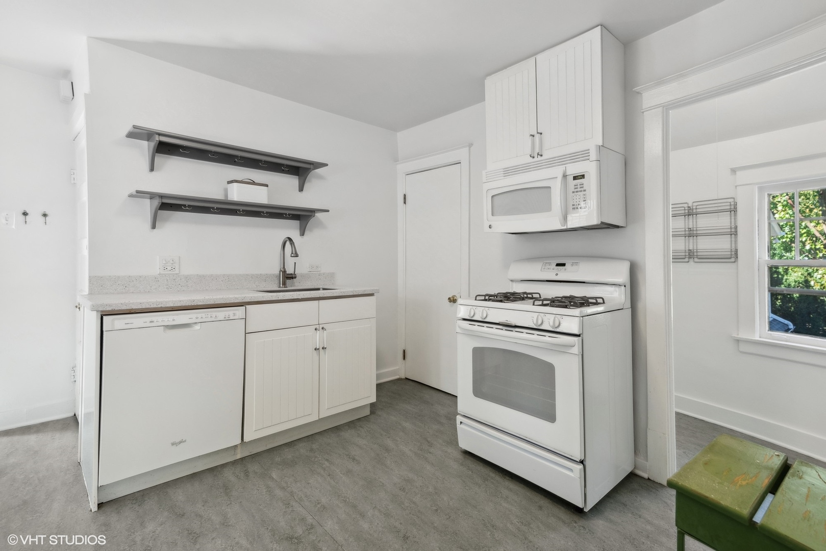 2635 Poplar Ave Evanston, IL 60201