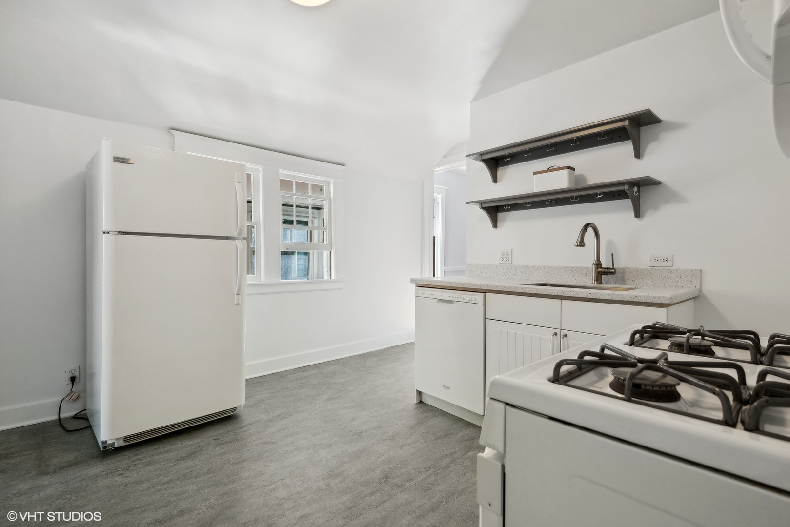 2635 Poplar Ave Evanston, IL 60201