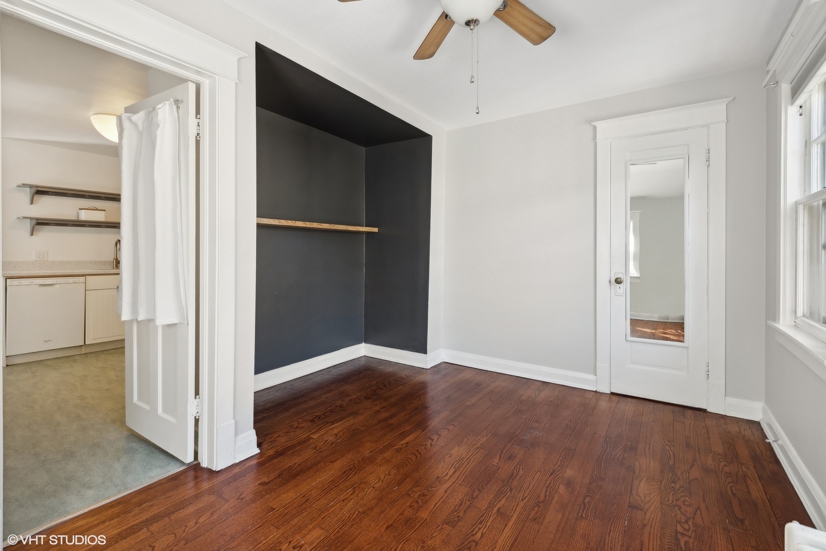 2635 Poplar Ave Evanston, IL 60201