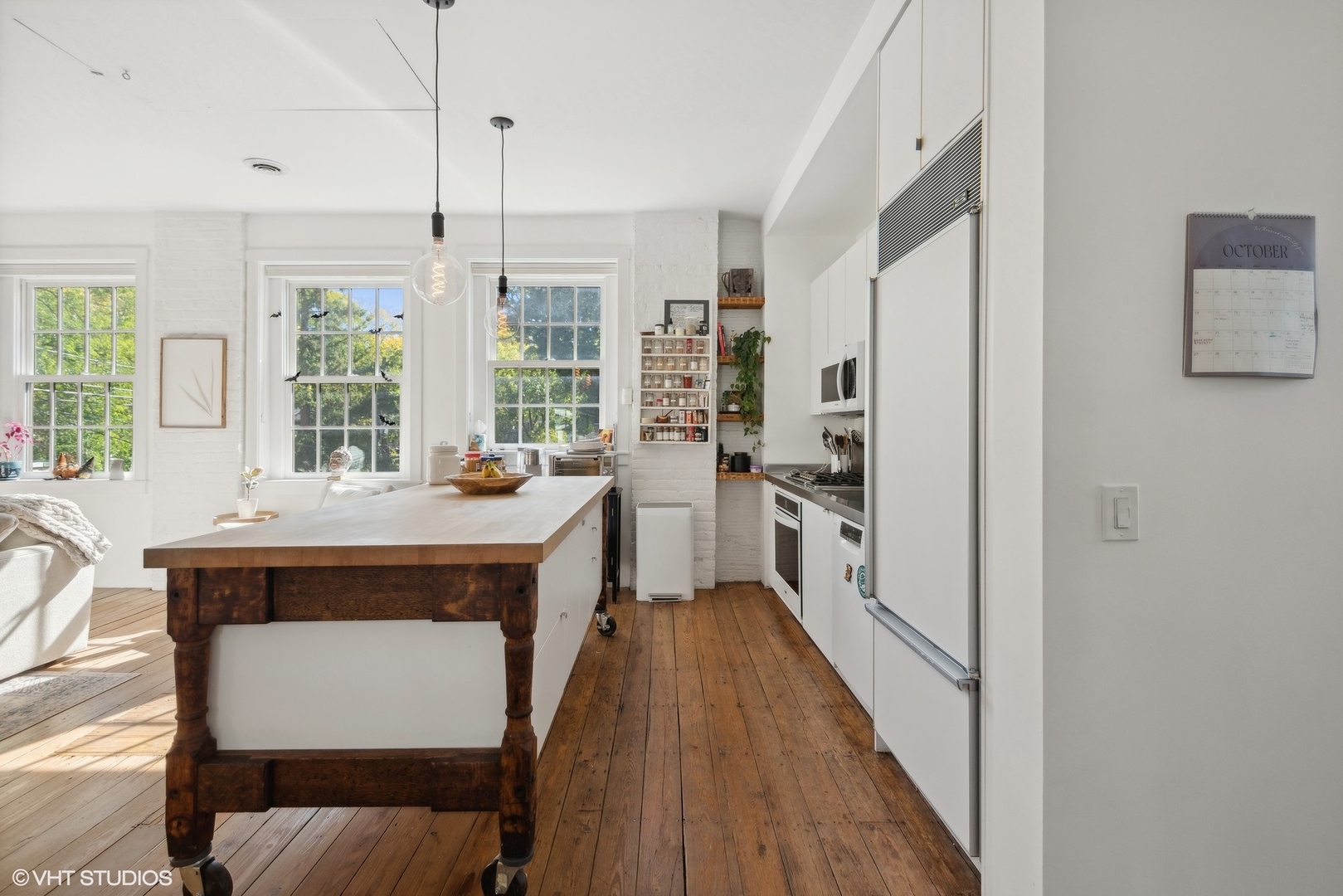 2635 Poplar Ave Evanston, IL 60201