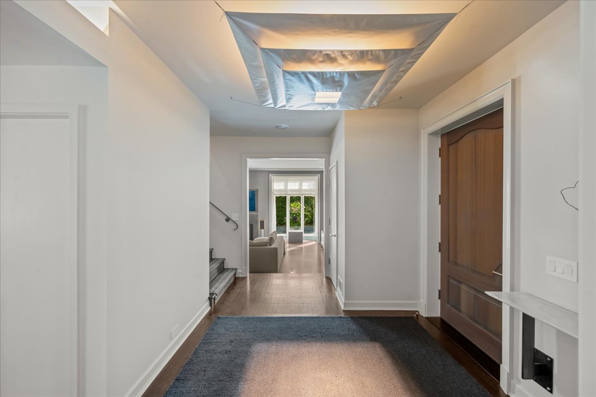 1106 Seneca Rd Wilmette, IL 60091