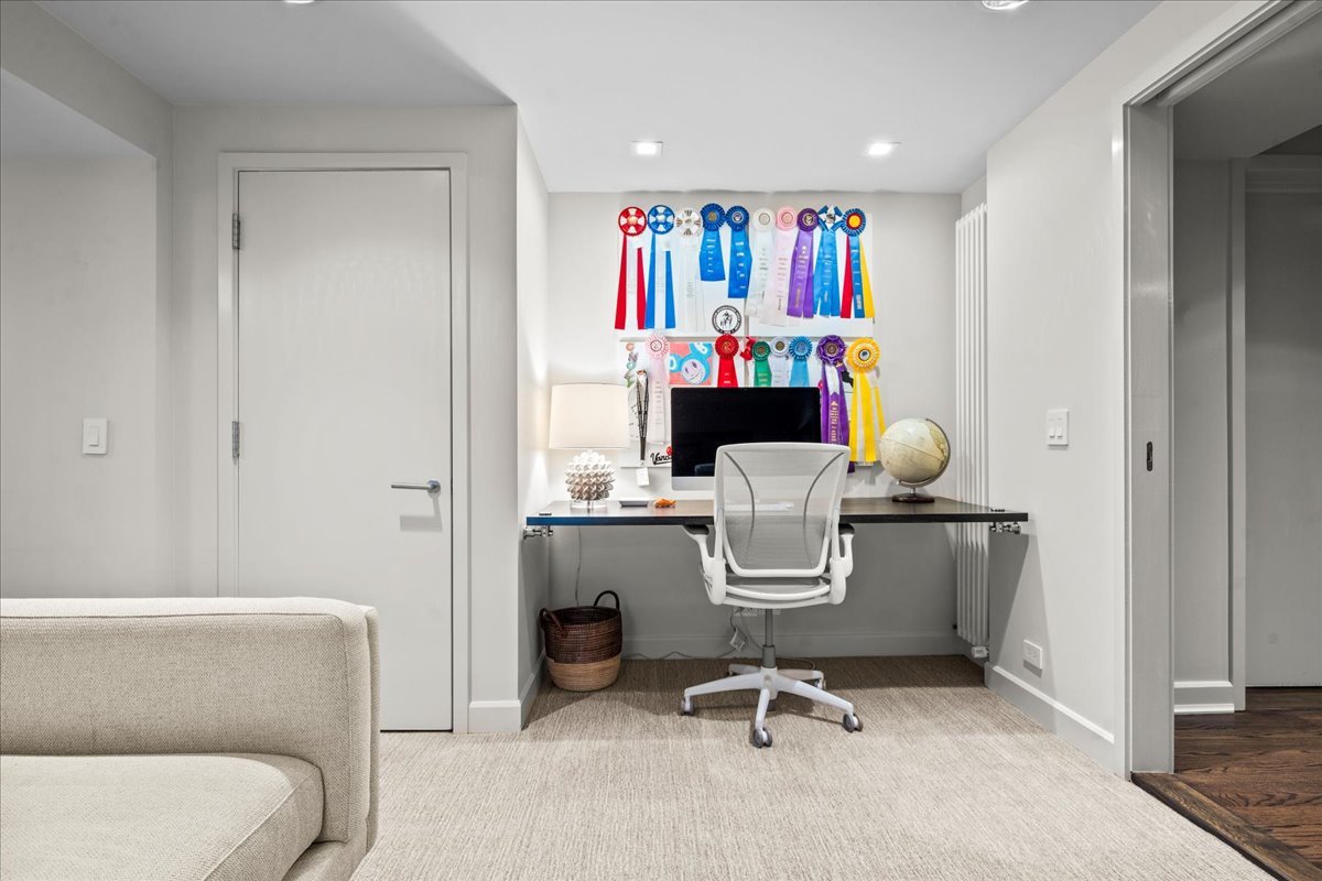 1106 Seneca Rd Wilmette, IL 60091