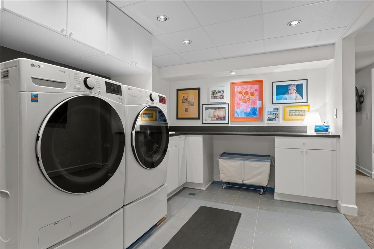 1106 Seneca Rd Wilmette, IL 60091