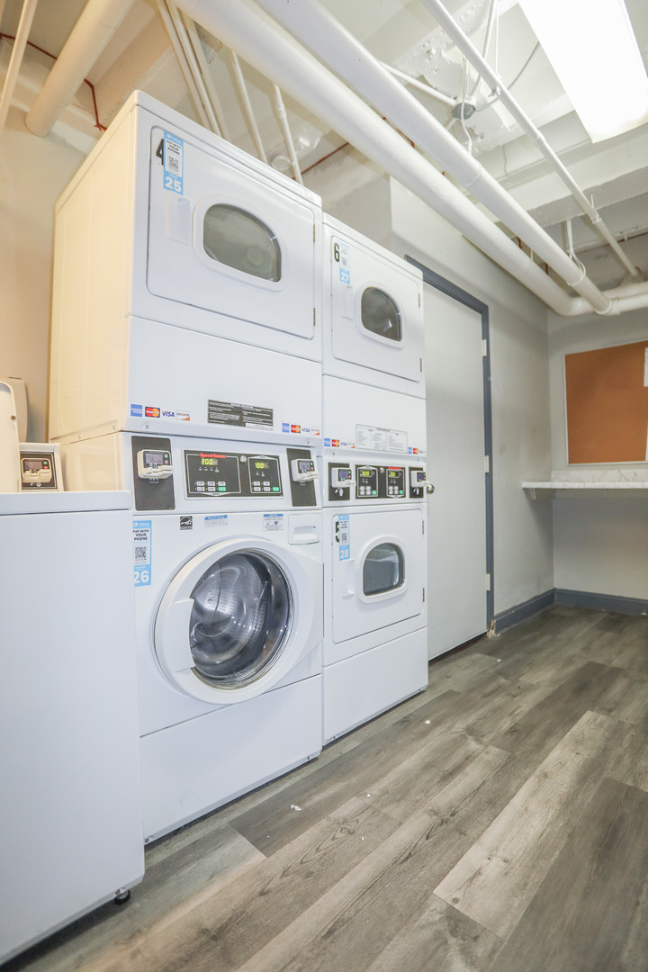 5214 S Woodlawn Ave #312 Chicago, IL 60615