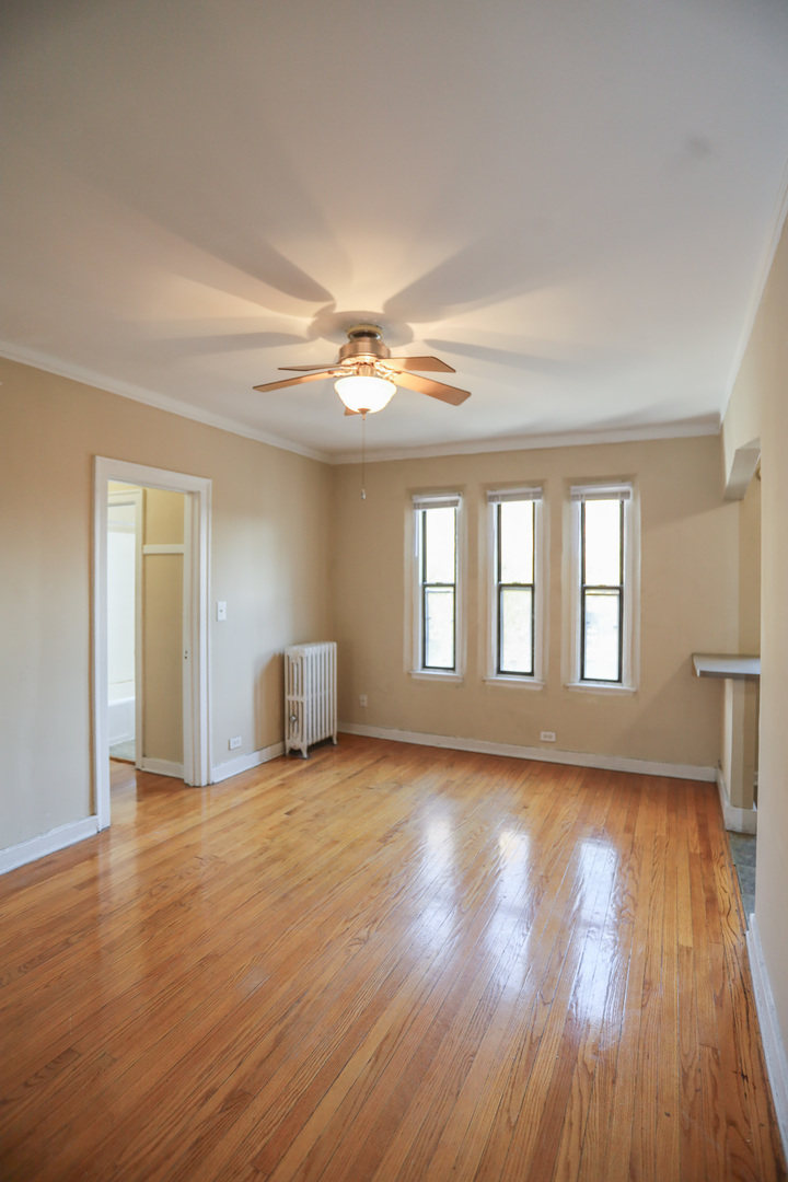 5214 S Woodlawn Ave #312 Chicago, IL 60615