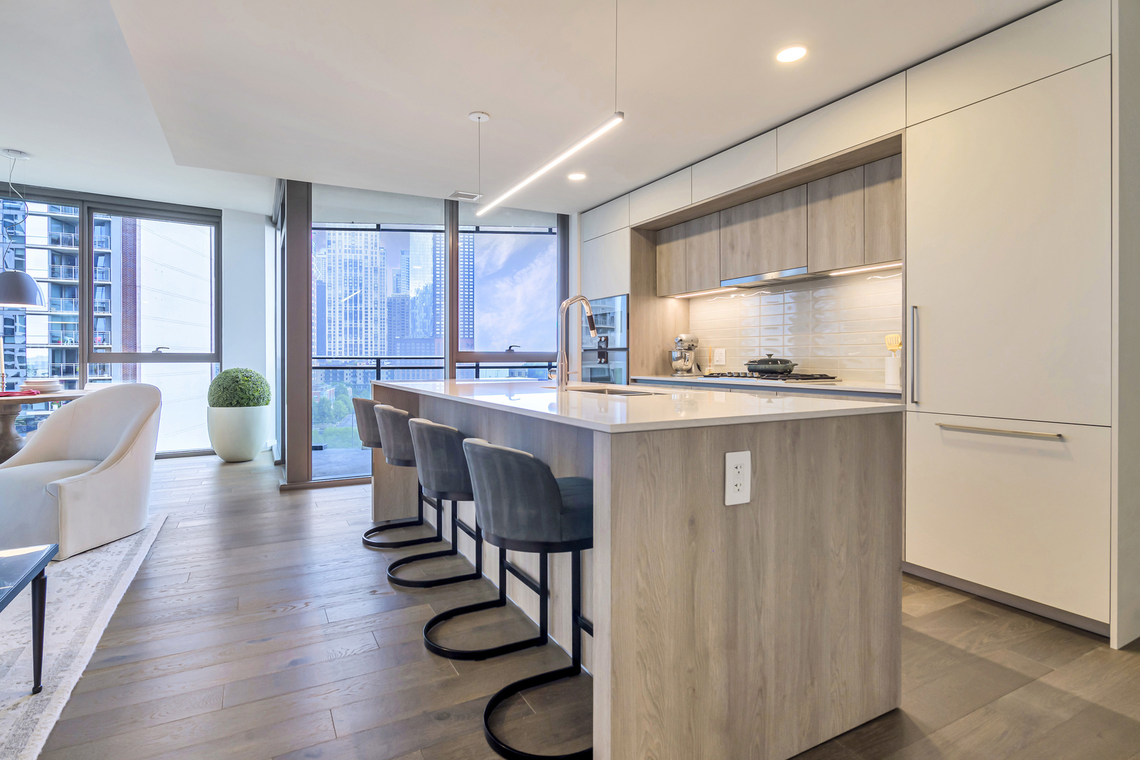 211 N Hbr Dr #2109 Chicago, IL 60601