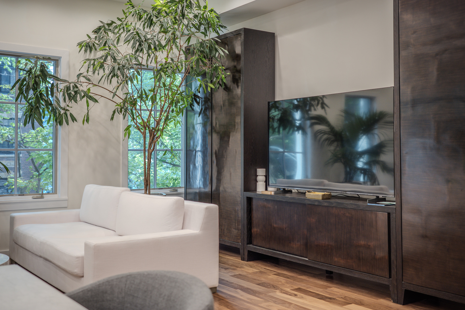 22 E Elm St #PH Chicago, IL 60611