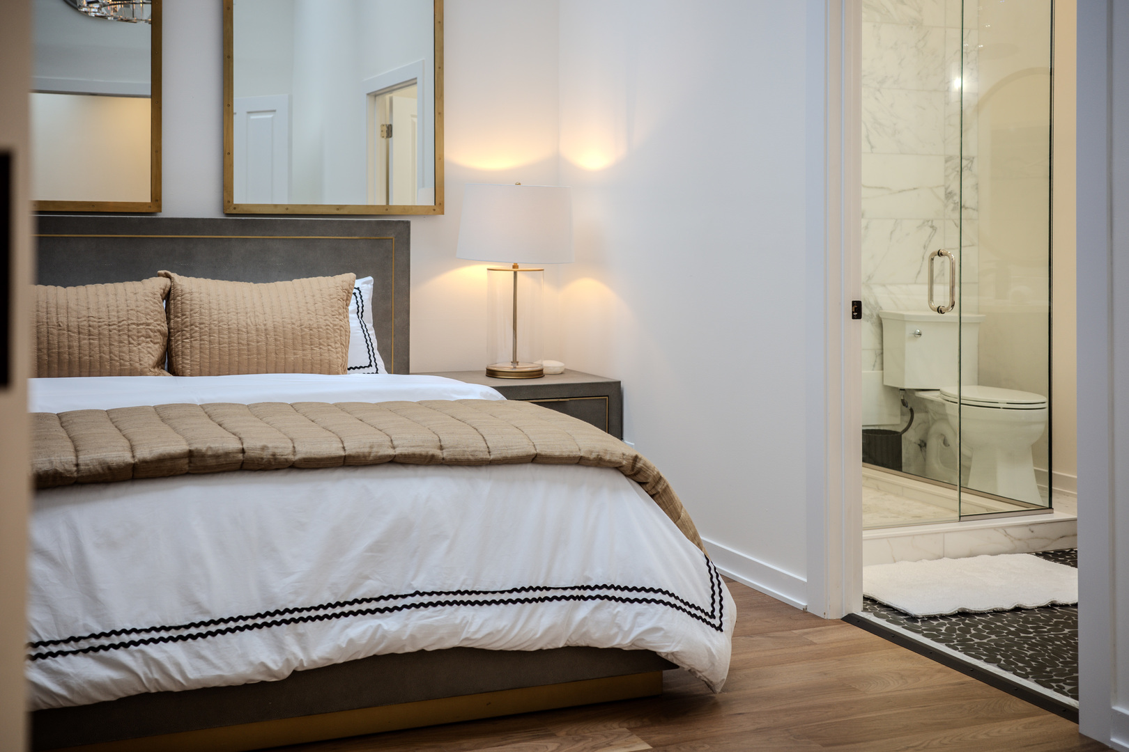 22 E Elm St #PH Chicago, IL 60611