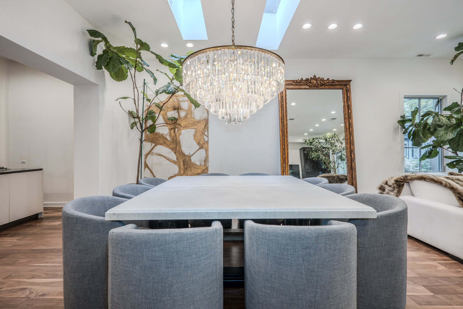 22 E Elm St #PH Chicago, IL 60611