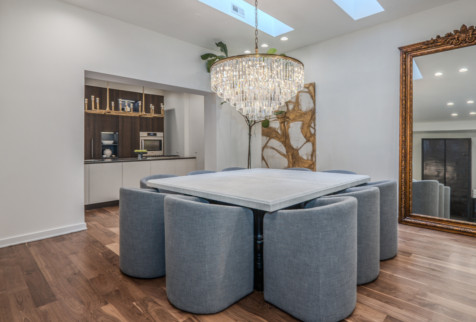 22 E Elm St #PH Chicago, IL 60611