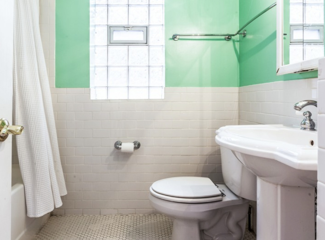 5323 S Harper Ave #2 Chicago, IL 60615