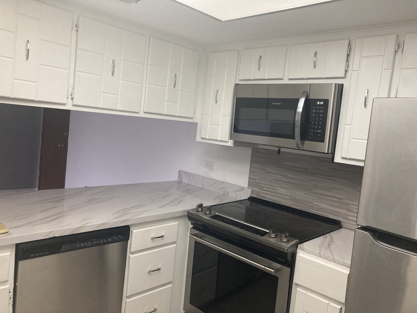 830 Elder Rd #B413 Homewood, IL 60430