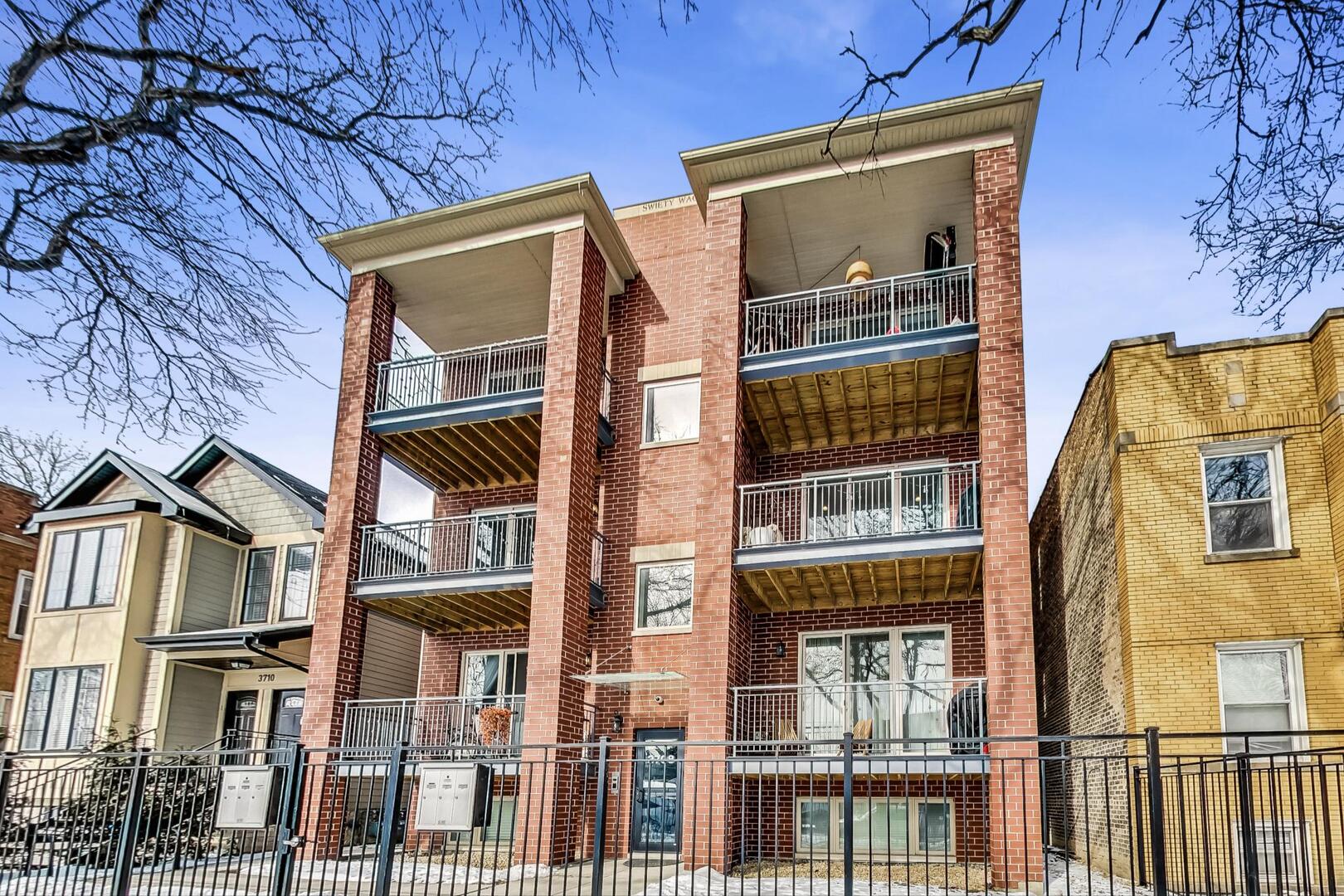 3708 W CORNELIA Ave #2E