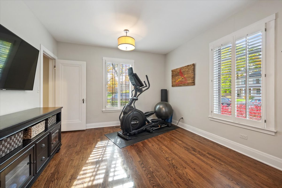 1024 Pontiac Rd Wilmette, IL 60091