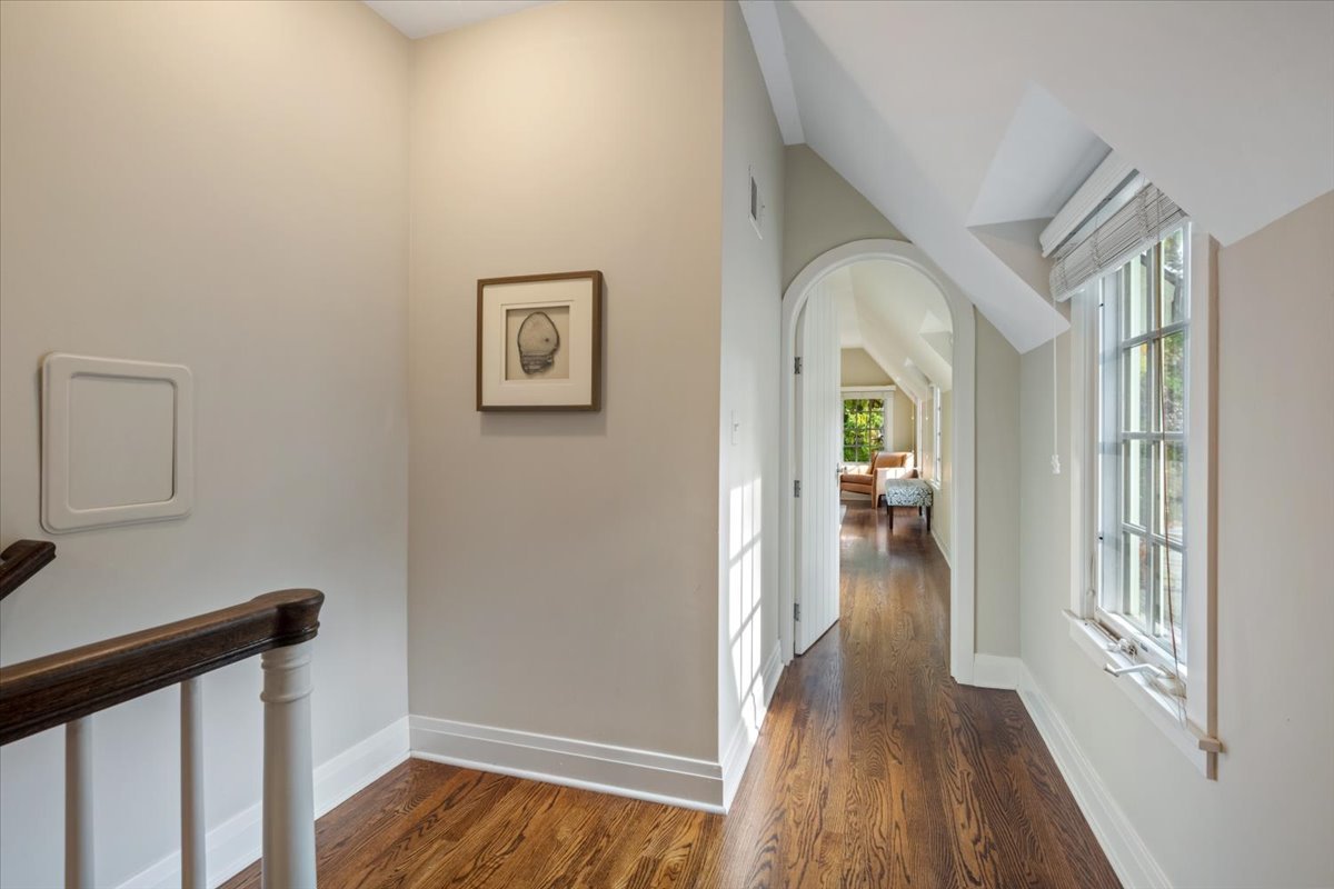 1024 Pontiac Rd Wilmette, IL 60091