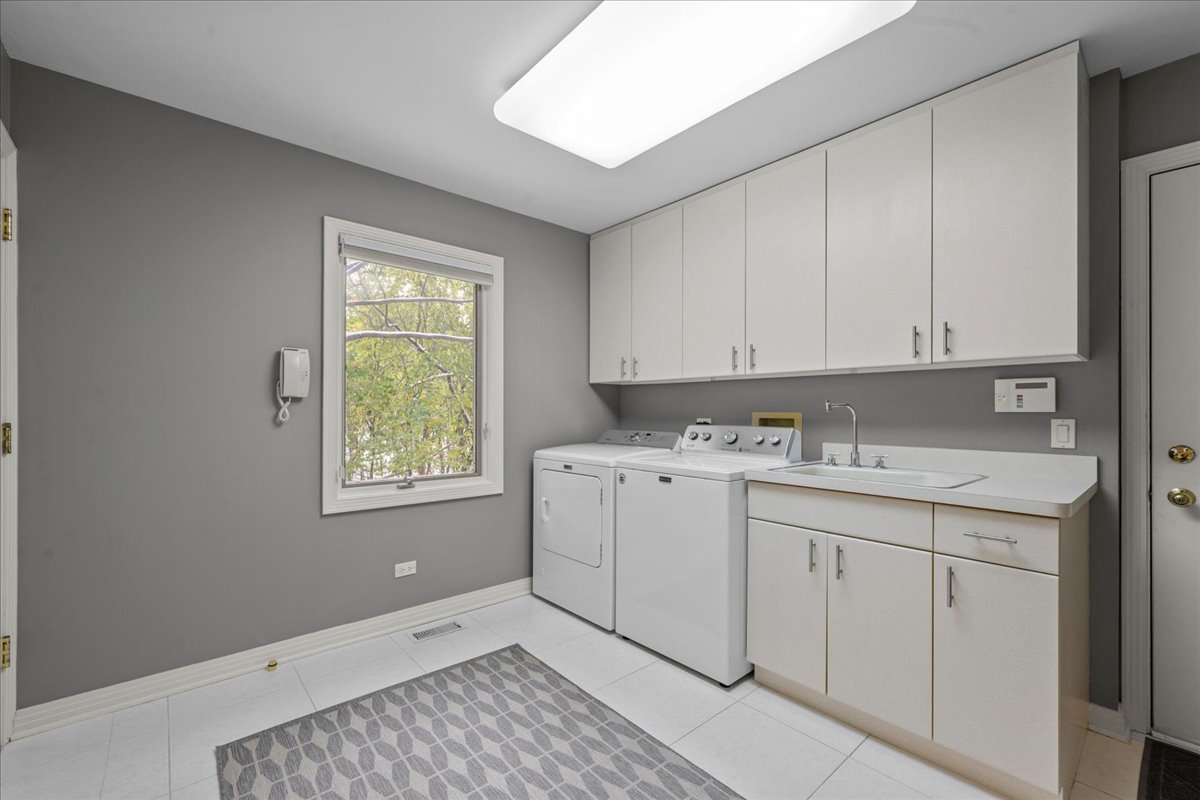 1725 Lilly Ct Highland Park, IL 60035