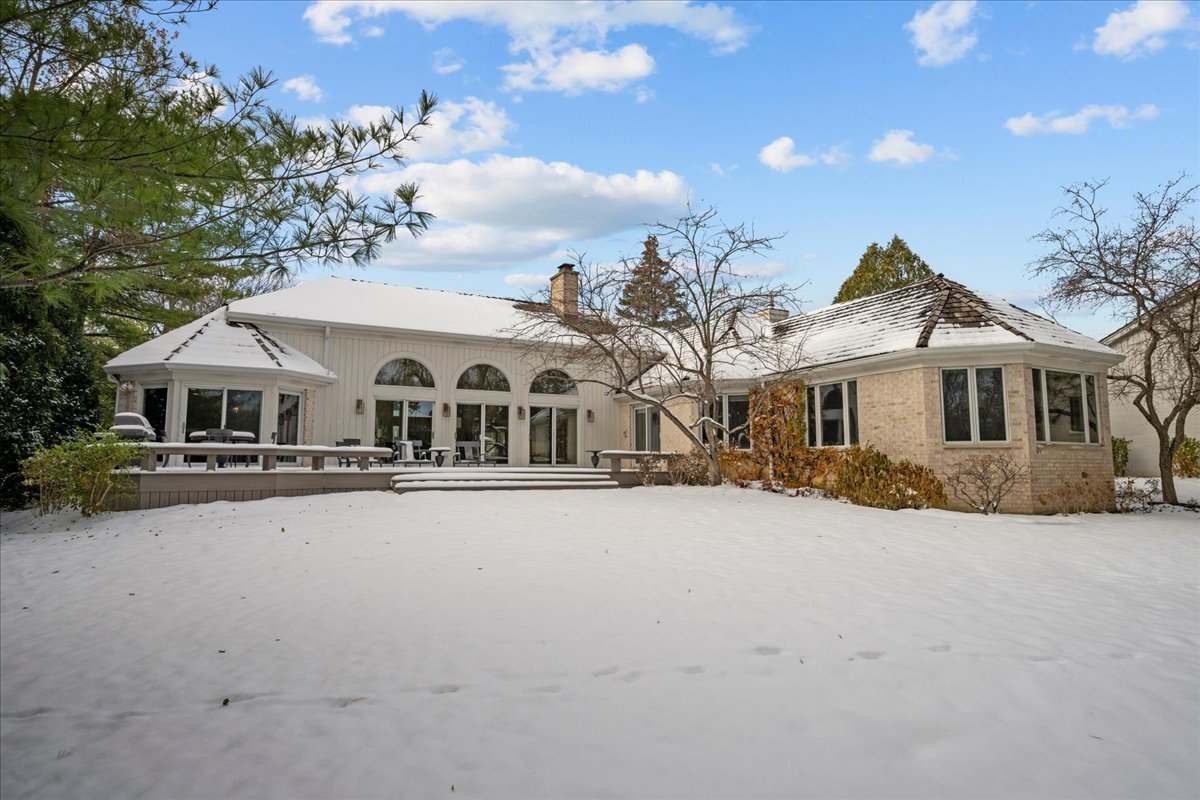 1725 Lilly Ct Highland Park, IL 60035