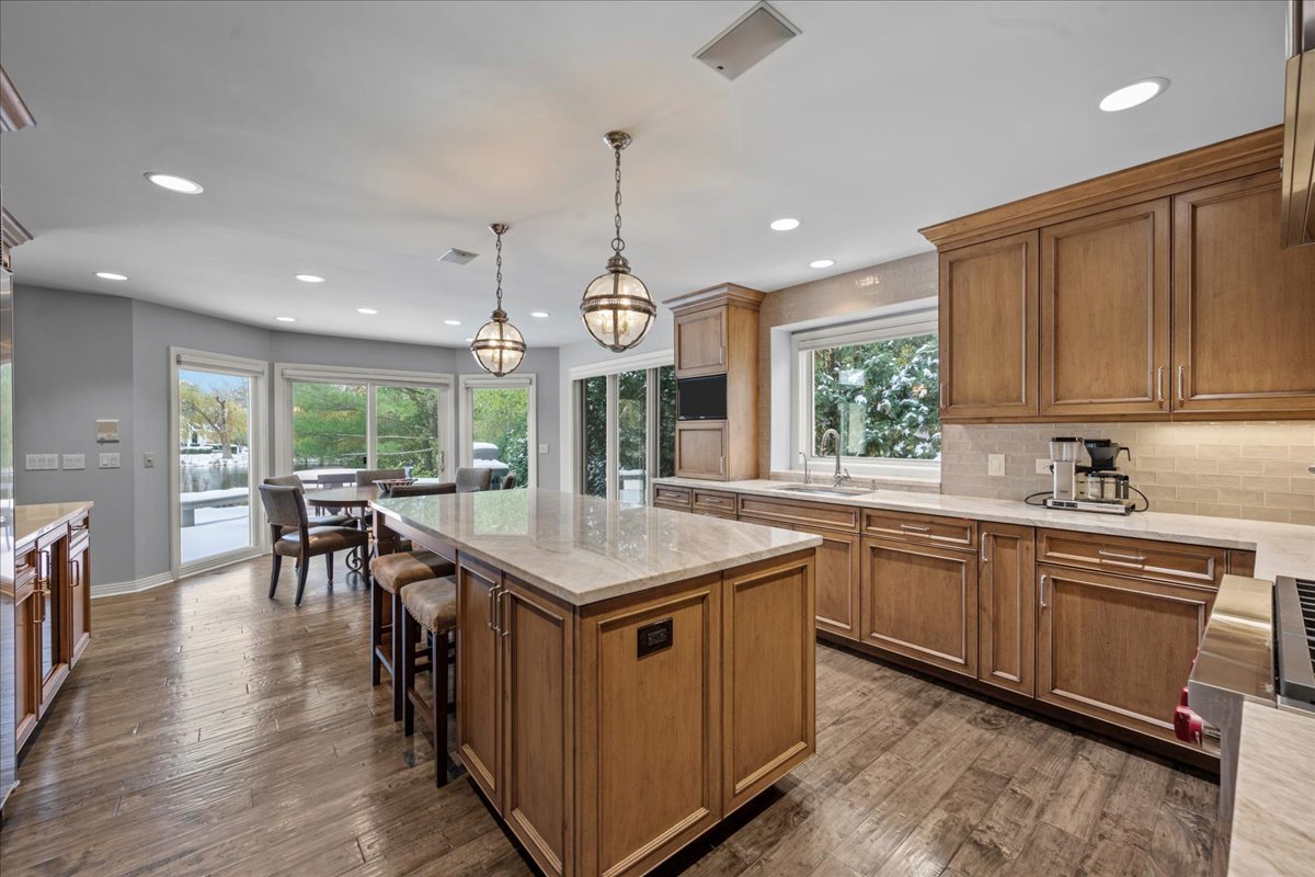 1725 Lilly Ct Highland Park, IL 60035