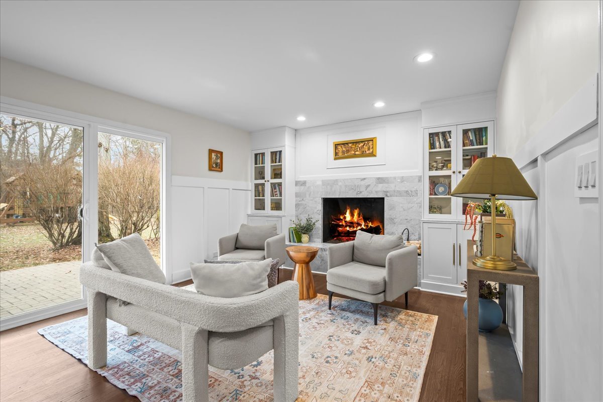 520 Standish Dr Deerfield, IL 60015