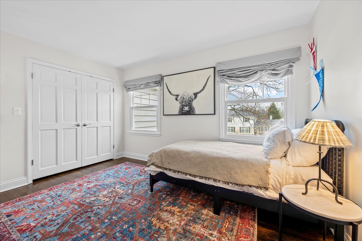 520 Standish Dr Deerfield, IL 60015