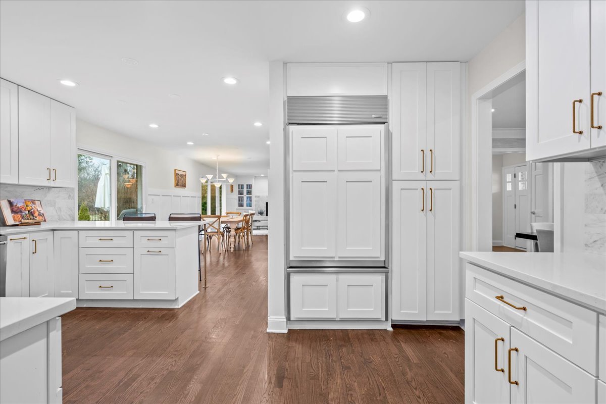 520 Standish Dr Deerfield, IL 60015