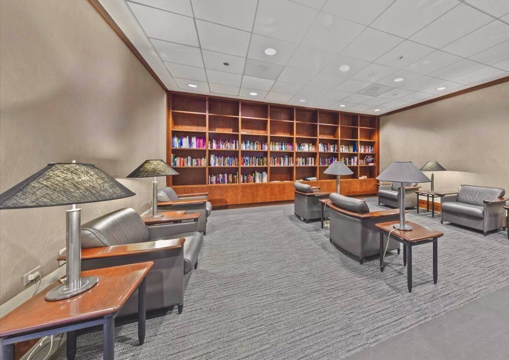 222 N Columbus Dr #1705 Chicago, IL 60601