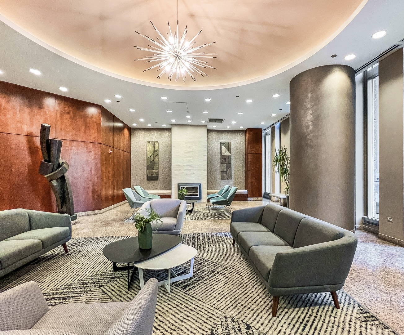 222 N Columbus Dr #1705 Chicago, IL 60601